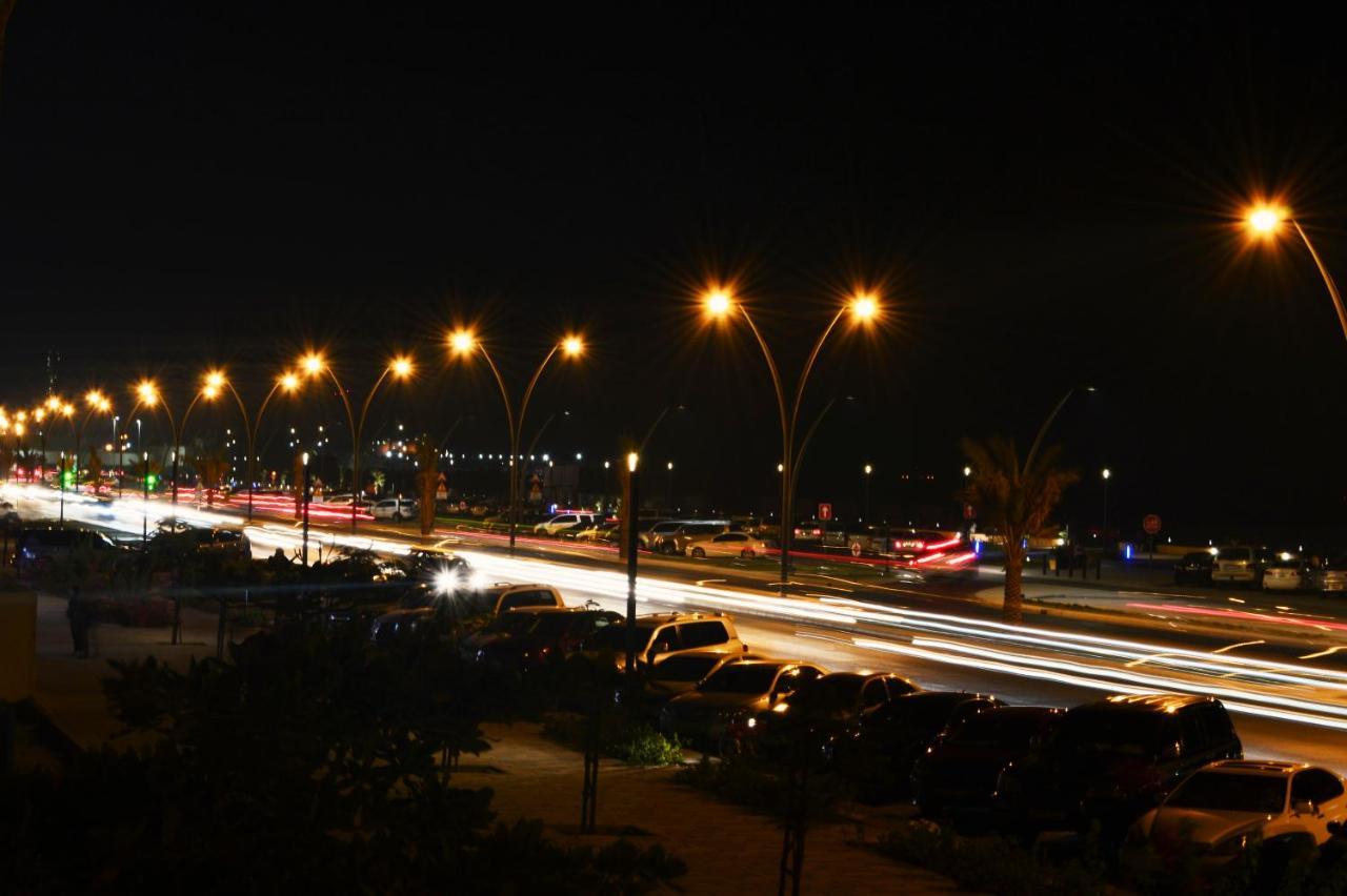 Al Corniche Hotel Шарджа Екстер'єр фото