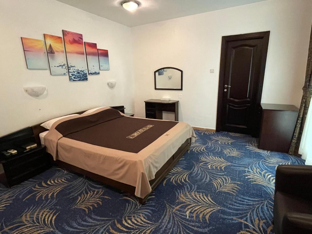 Al Corniche Hotel Шарджа Екстер'єр фото