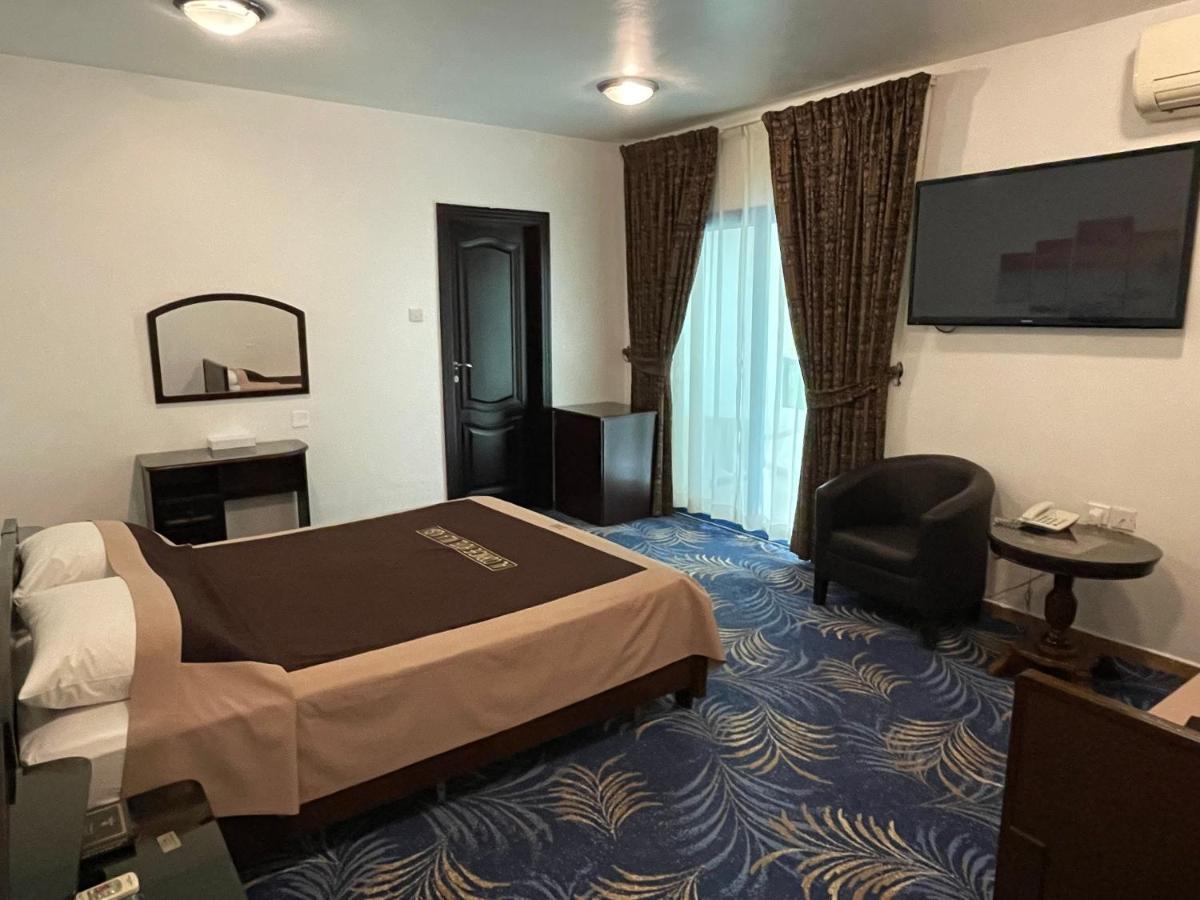 Al Corniche Hotel Шарджа Екстер'єр фото