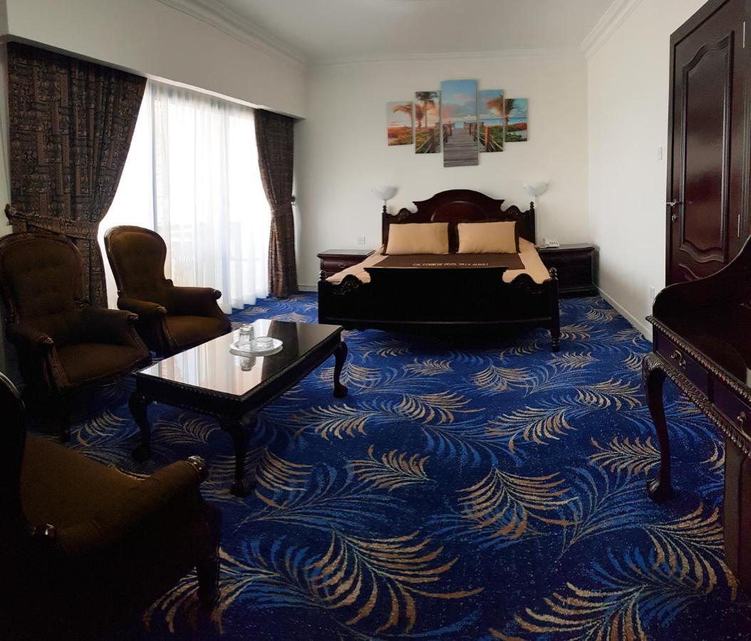 Al Corniche Hotel Шарджа Екстер'єр фото